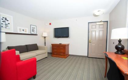Country Inn & Suites by Radisson Grand Forks ND - image 15