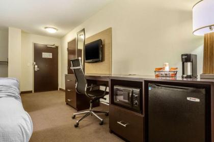 Sleep Inn & Suites Grand Forks Alerus Center - image 15