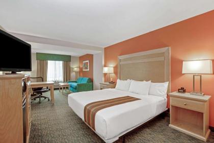 La Quinta by Wyndham Grand Forks - image 10