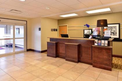 Hampton Inn Grand Island - image 14