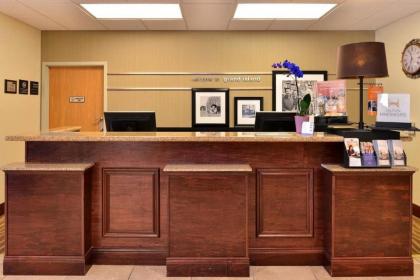 Hampton Inn Grand Island - image 15