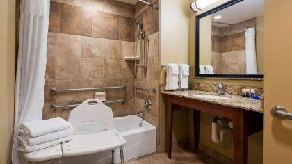 Best Western Plus Grand Island Inn and Suites - image 6