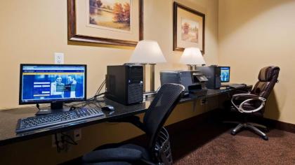 Best Western Plus Grand Island Inn and Suites - image 9