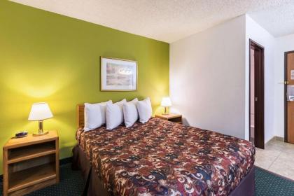 Rodeway Inn Grand Island - image 10