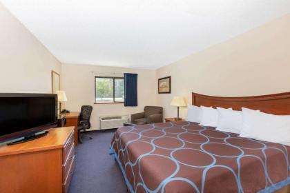 Super 8 by Wyndham Grand Island - image 10