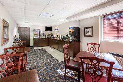 Days Inn by Wyndham Grand Island I-80 - image 9