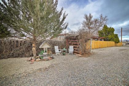 The Bees Knees Bungalow by Bike Trails and Wineries! - image 11