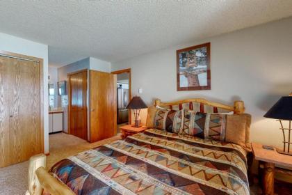 Lakefront Living - image 13