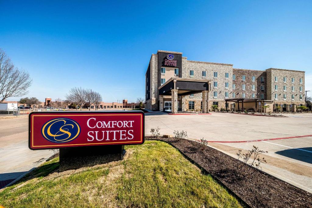 Comfort Suites Grand Prairie - Arlington North - main image