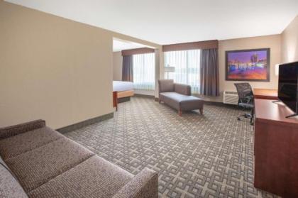 Baymont by Wyndham Grand Rapids Near Downtown - image 4