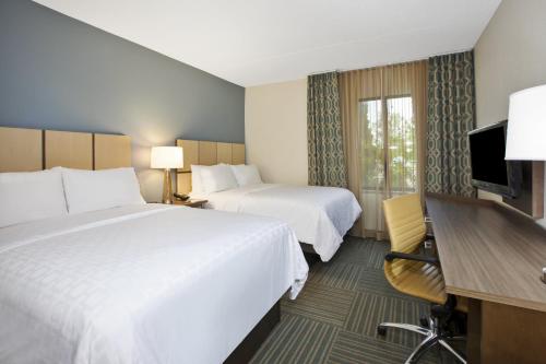 Candlewood Suites Grand Rapids Airport an IHG Hotel - main image