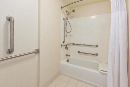 SpringHill Suites by Marriott Grand Rapids Airport Southeast - image 2