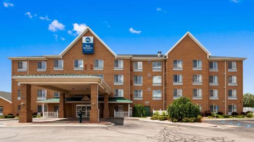 Best Western Executive Inn & Suites - main image