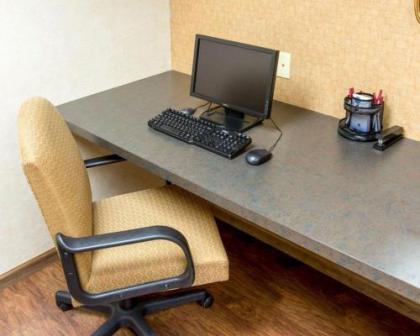 Comfort Suites Grand Rapids South - image 4