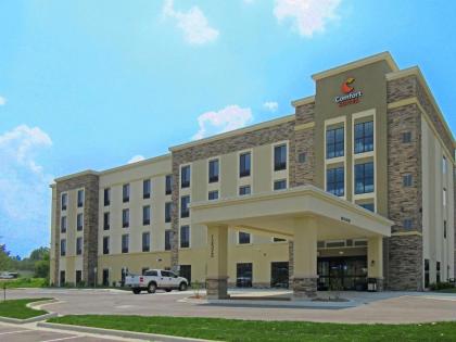 Comfort Suites Grandview - Kansas City - image 2