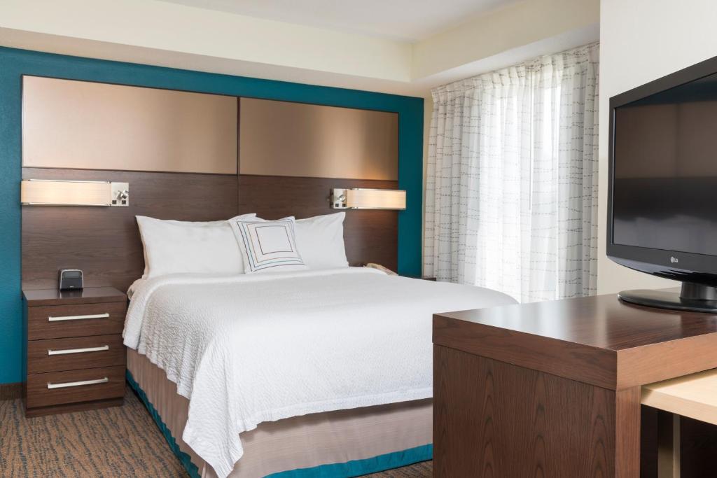 Residence Inn Grand Rapids West - image 6