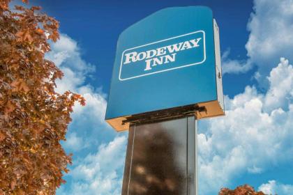 Rodeway Inn - image 12