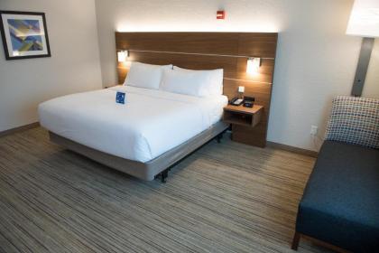 Holiday Inn Express & Suites Mishawaka - South Bend - image 14