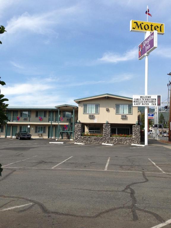 Knights Inn Motel - main image