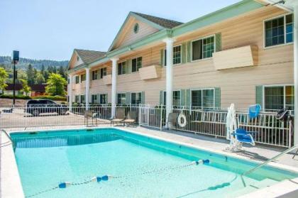 Quality Inn Grants Pass - image 4