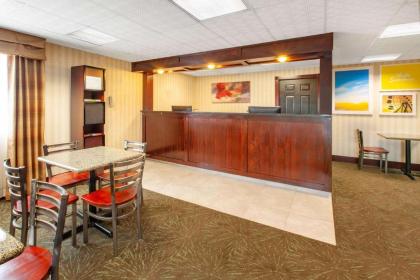 Days Inn by Wyndham Grantville - image 12