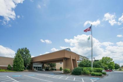 Holiday Inn Harrisburg I-81 Hershey Area an IHG Hotel