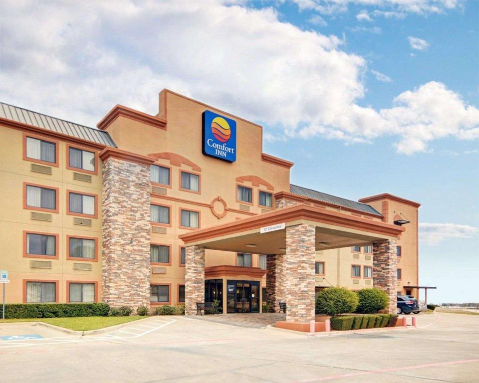 Comfort Inn Grapevine - main image