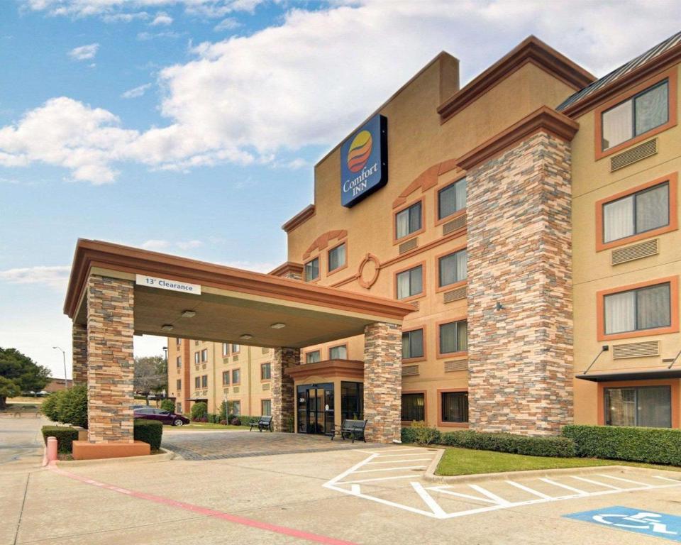 Comfort Inn Grapevine - image 4