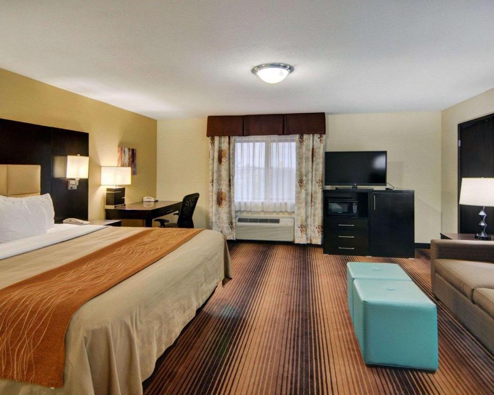 Comfort Inn Grapevine - image 7