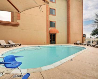 Comfort Inn Grapevine - image 9