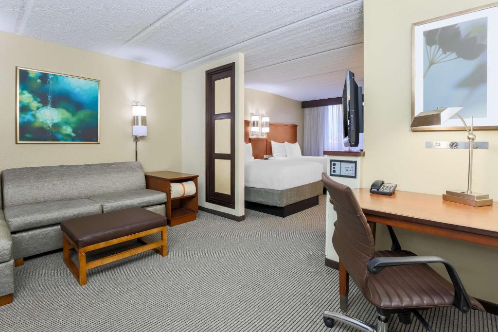 Hyatt Place Dallas/Grapevine - image 6