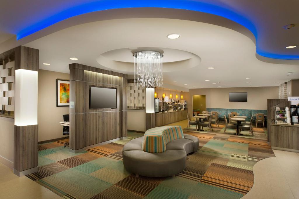 Holiday Inn Express Hotel and Suites DFW-Grapevine an IHG Hotel - main image