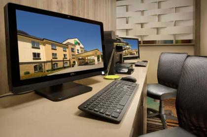 Holiday Inn Express Hotel and Suites DFW-Grapevine an IHG Hotel - image 12