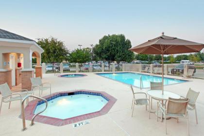 Holiday Inn Express Hotel and Suites DFW-Grapevine an IHG Hotel - image 3