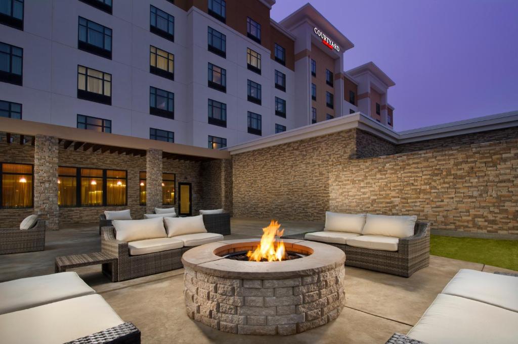 Courtyard by Marriott Dallas DFW Airport North/Grapevine - main image