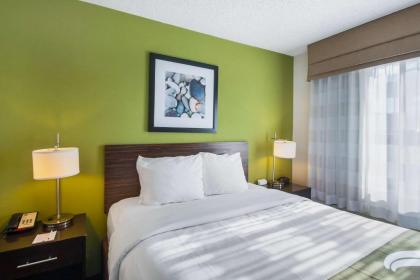 Quality Inn - image 3