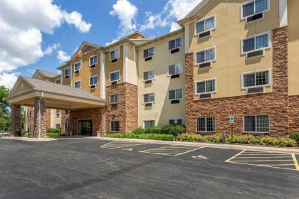 Comfort Suites Grayslake - image 3