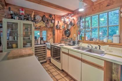 The Mill River Cabin with Fireplace and River View! - image 14