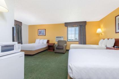 Days Inn by Wyndham Great Bend - image 2