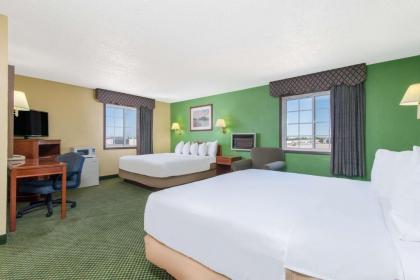 Days Inn by Wyndham Great Bend - image 4