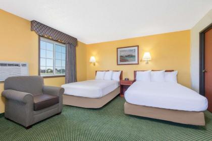 Days Inn by Wyndham Great Bend - image 8