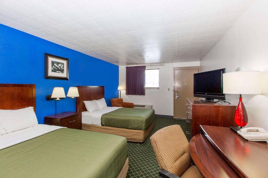 Travelodge by Wyndham Great Bend - image 5