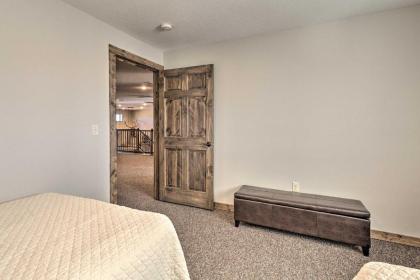 Kansas Hunting Lodge Ideal for Large Groups! - image 5