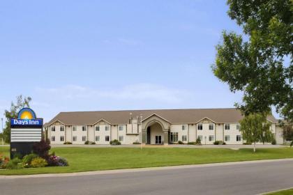 Days Inn by Wyndham Great Falls - image 7