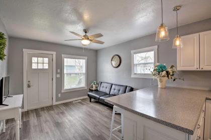 Central Great Falls Home Near Golf and Parks! - image 10