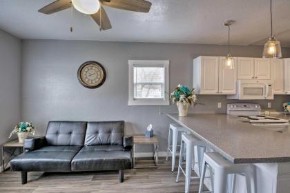 Central Great Falls Home Near Golf and Parks! - image 3