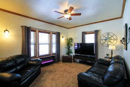 Pet-friendly Great Falls Home Walk to Downtown! - image 13