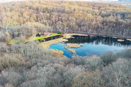 Secluded Cabin with Boats Less Than 6 Mi to Jenny Jump! - image 9