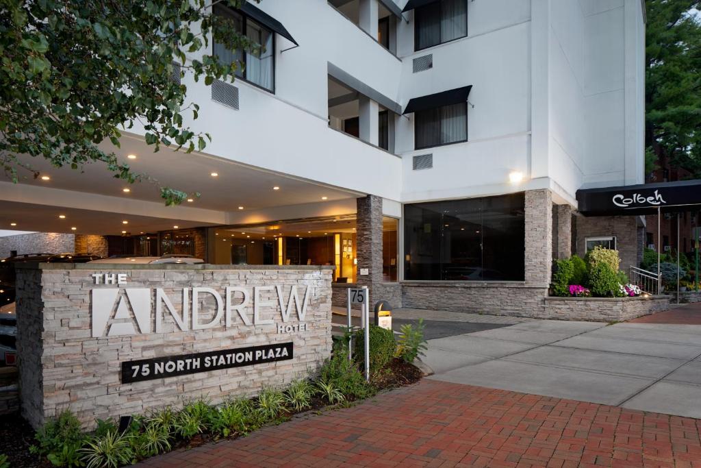 The Andrew Hotel - main image