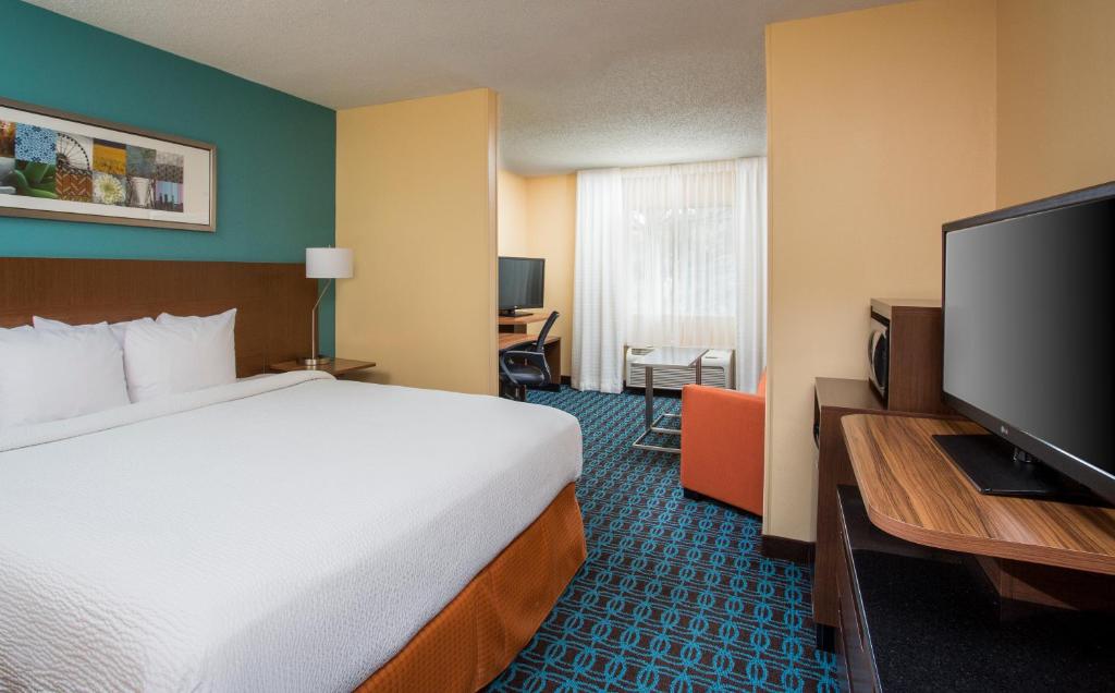 Fairfield Inn & Suites Greeley - image 5